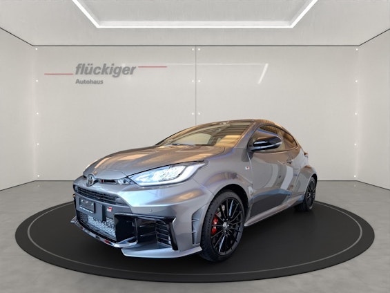 First vehicle image