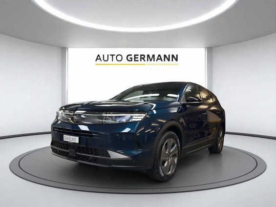 First vehicle image