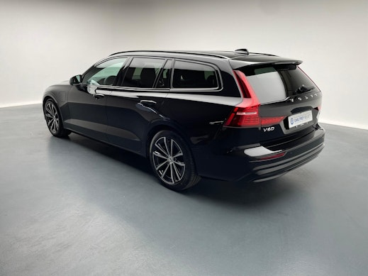 VOLVO V60 2.0 T8 TE Ultra Dark eAWD 2