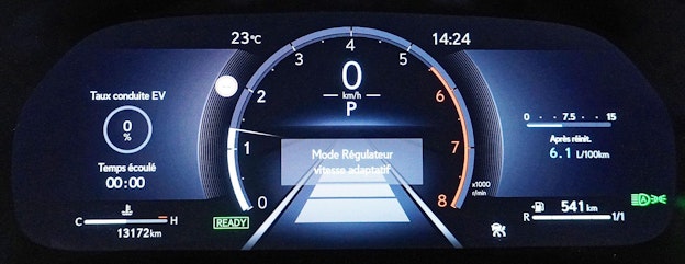 Vehicle image 14