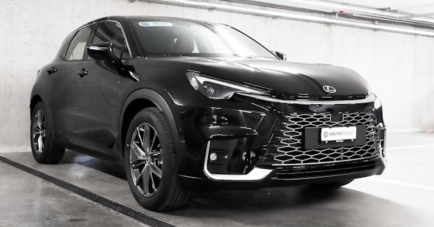 Vehicle image 9
