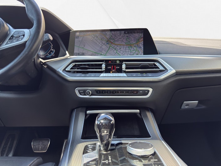 Vehicle image BMW X5