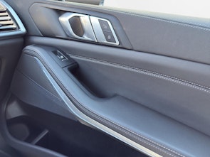 Vehicle image BMW X5 xDrive 45e