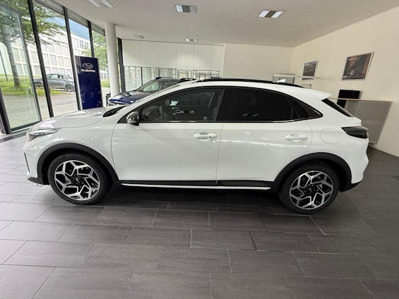 Vehicle image 3 Vehicle image 3