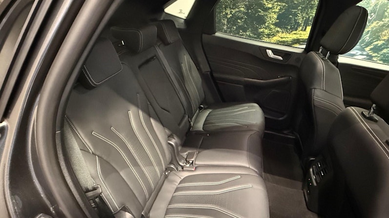 Vehicle image FORD KUGA