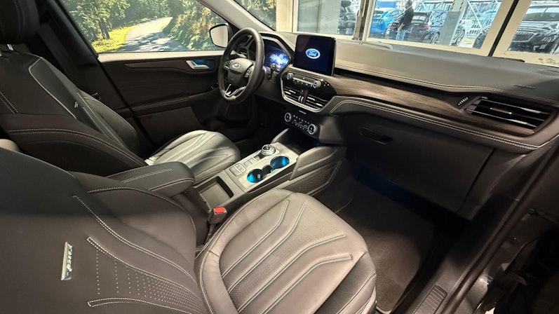 Vehicle image FORD KUGA