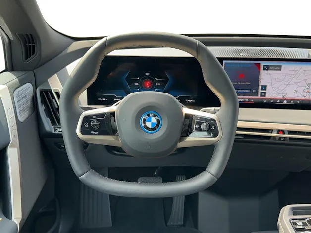 BMW iX M60