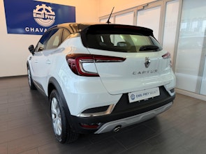 Vehicle image RENAULT Captur 1.3 TCe Intens EDC