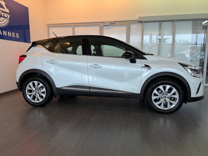Vehicle image RENAULT CAPTUR