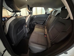 Vehicle image RENAULT Captur 1.3 TCe Intens EDC