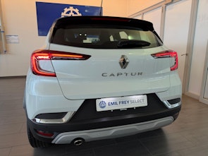 Vehicle image RENAULT Captur 1.3 TCe Intens EDC