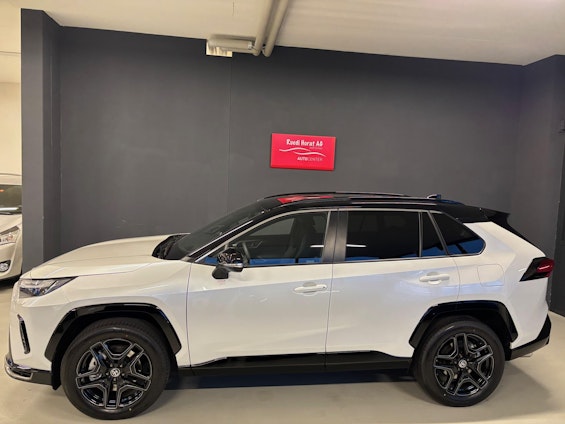 Vehicle image 10 Vehicle image 10