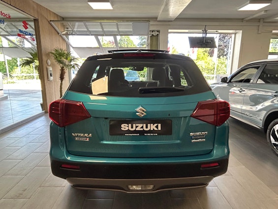 Vehicle image 7