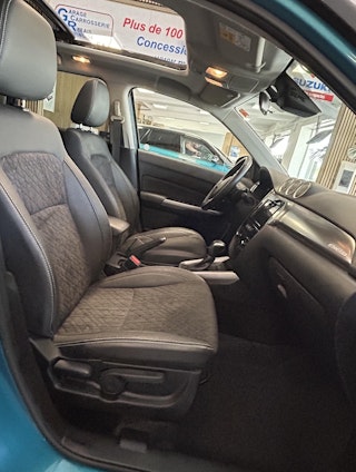 Vehicle image 16