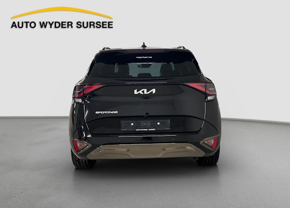 Vehicle image 4 Vehicle image 4