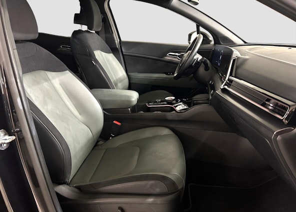 Vehicle image 9 Vehicle image 9