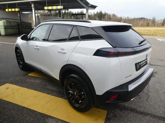 Peugeot 2008 1.2 PureTech 130 Allure Pack EAT8