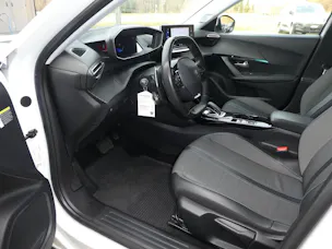 Peugeot 2008 1.2 PureTech 130 Allure Pack EAT8