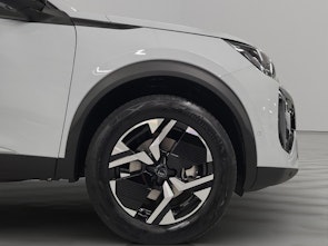 Vehicle image PEUGEOT 2008 1.2 Hybrid Allure Premium