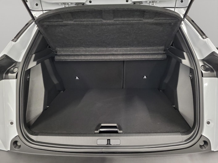 Vehicle image PEUGEOT 2008