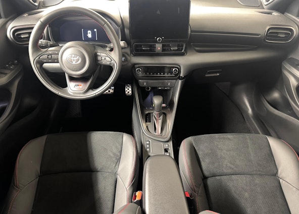 Vehicle image 19 Vehicle image 19