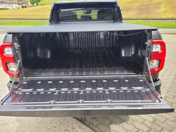 Vehicle image 10 Vehicle image 10