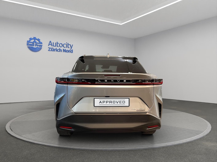 Vehicle image LEXUS RZ