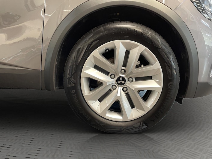 Vehicle image MITSUBISHI ASX