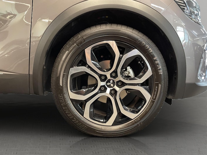 Vehicle image MITSUBISHI ASX