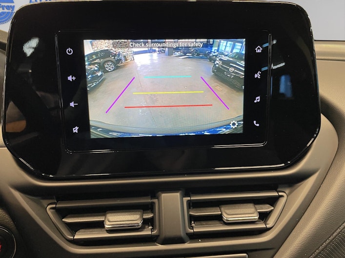 Vehicle image SUZUKI S-CROSS