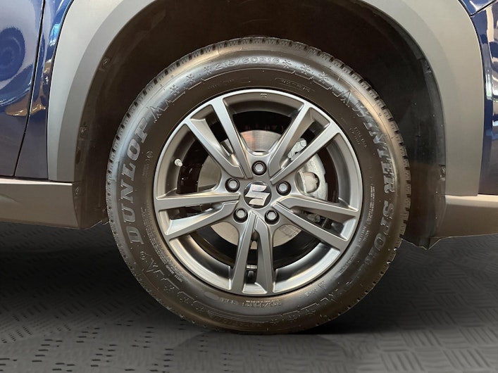 Vehicle image SUZUKI S-CROSS