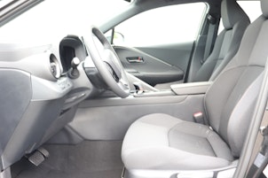 Vehicle image TOYOTA C-HR 2.0 PHEV Swiss Edition