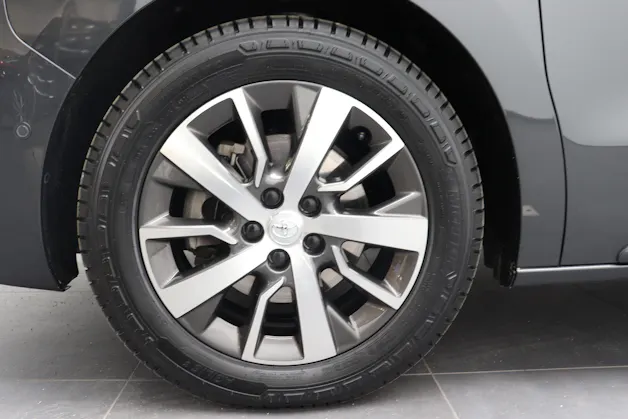 Toyota PROACE Verso L1 2.0 D Trend