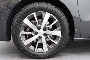 Vehicle image TOYOTA PROACE Verso L1 2.0 D Trend