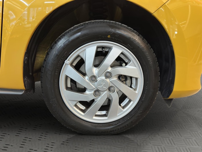 Vehicle image MITSUBISHI SPACE STAR