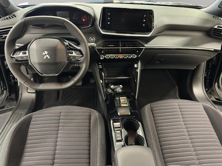 Vehicle image PEUGEOT 2008