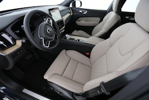 Vehicle image VOLVO XC60 2.0 T6 TE Ultra Dark eAWD