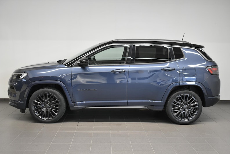 Vehicle image JEEP COMPASS