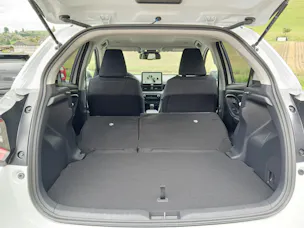 Toyota Yaris 1.5 VVT-i HSD Trend