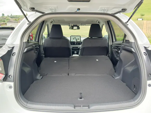 Toyota Yaris 1.5 VVT-i HSD Trend