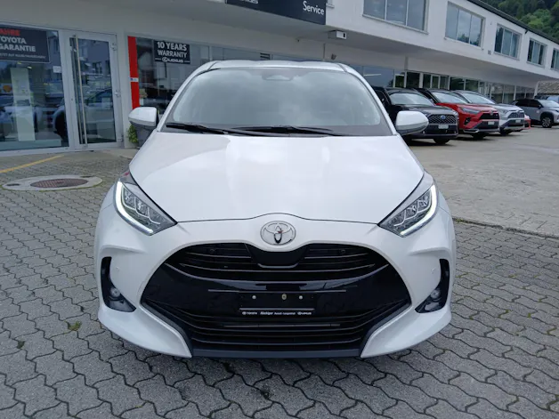 Toyota Yaris 1.5 VVT-i HSD Trend
