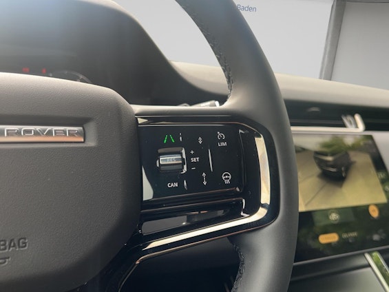 Vehicle image 13 Vehicle image 13