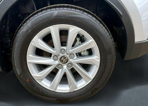 Vehicle image 6 Vehicle image 6