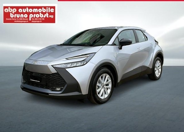 First vehicle image First vehicle image