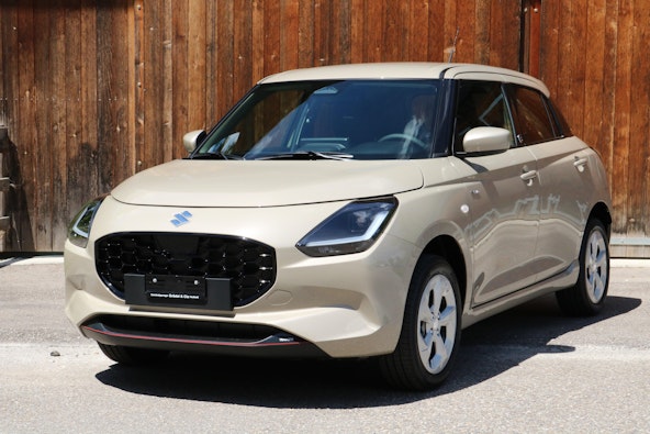 First vehicle image