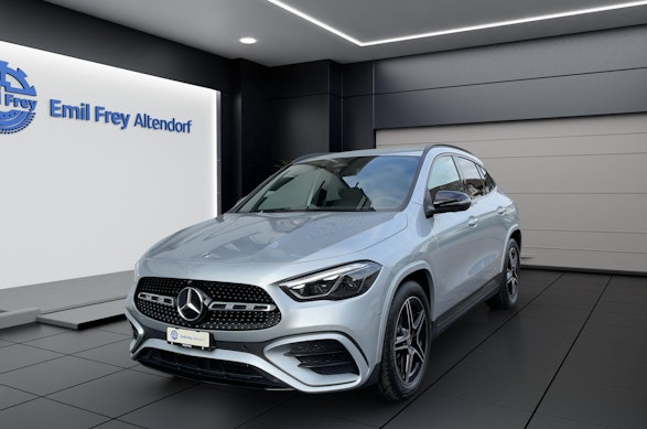 MERCEDES-BENZ GLA 200 Night Star AMG Line 0 MERCEDES-BENZ GLA 200 Night Star AMG Line 0