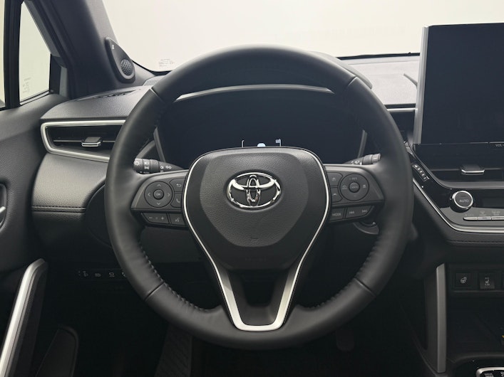 Vehicle image TOYOTA COROLLA CROSS