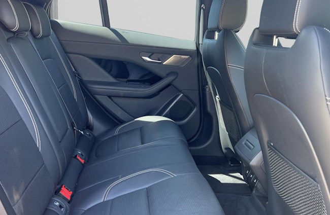 Vehicle image 15 Vehicle image 15