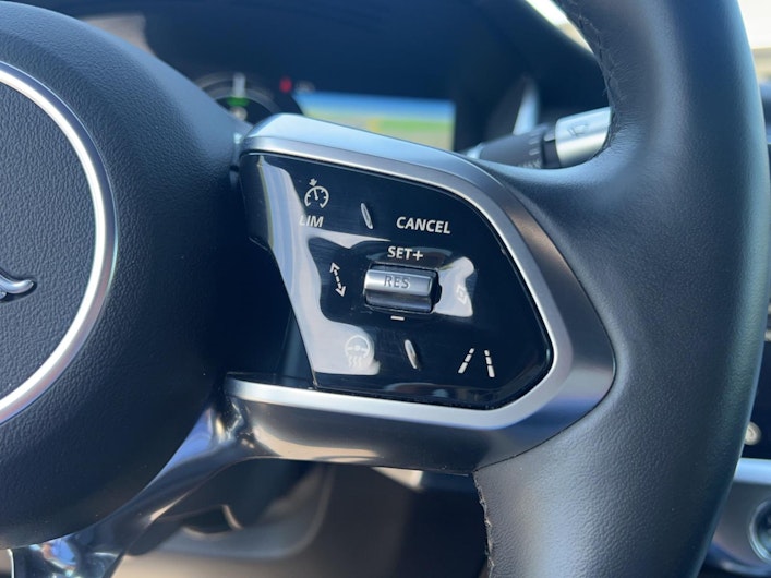 Vehicle image JAGUAR I-PACE