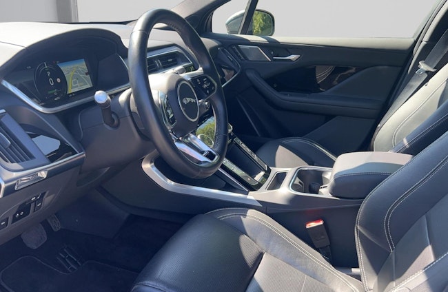 Vehicle image 6 Vehicle image 6